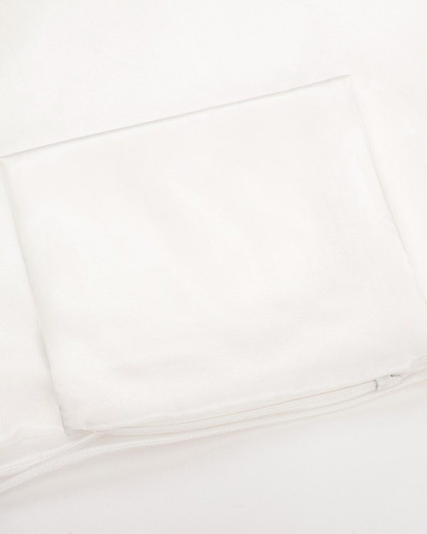 LILYSOFT™ Ultra Soft Non-Colorants Silk Pudow Case